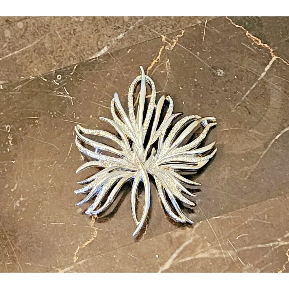 Vintage Silver leaf Brooch